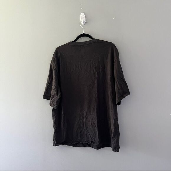 Billie Eilish Divided Graphic Band Tee Short Sleeve Oversized Size Large - Picture 2 of 9